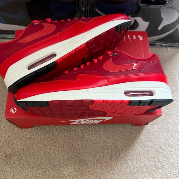 Brand New Nike Air Max 1 Gym Red University Red HQ3607-687 Men's Size 11.5 - Picture 3 of 8